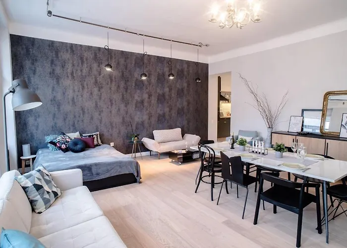 Stunning New Central Home Near Basilica